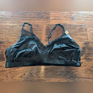 ti Voglio Black Wireless Bra with Lace and Mesh Size 42C